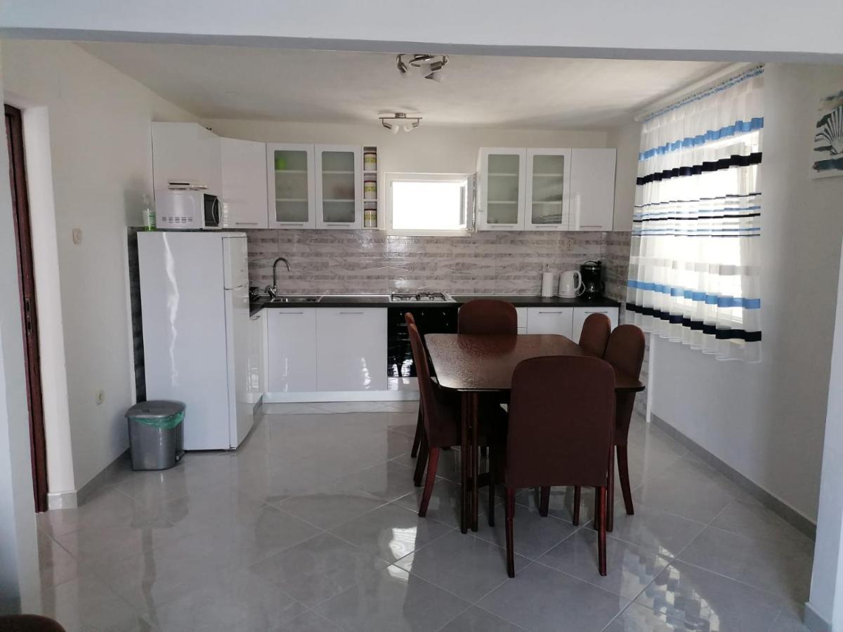 Apartment Slavica Трогир Екстериор снимка