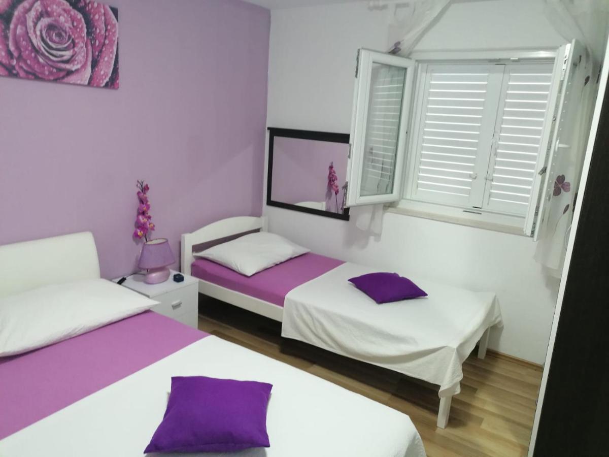Apartment Slavica Трогир Екстериор снимка