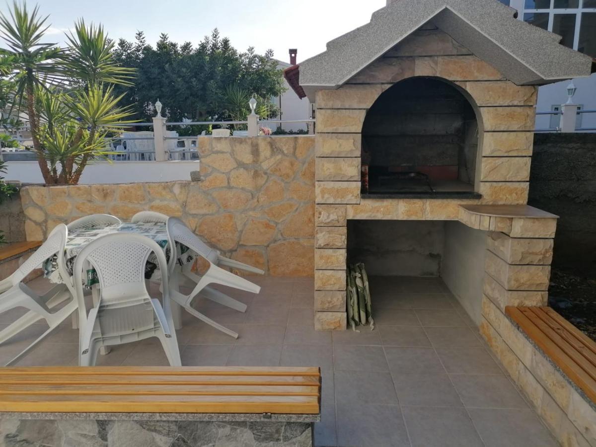 Apartment Slavica Трогир Екстериор снимка